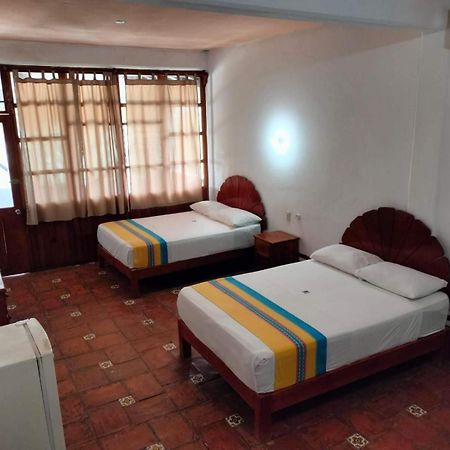 Hotel Bungalows Acuario Пуэрто-Эскондидо Экстерьер фото