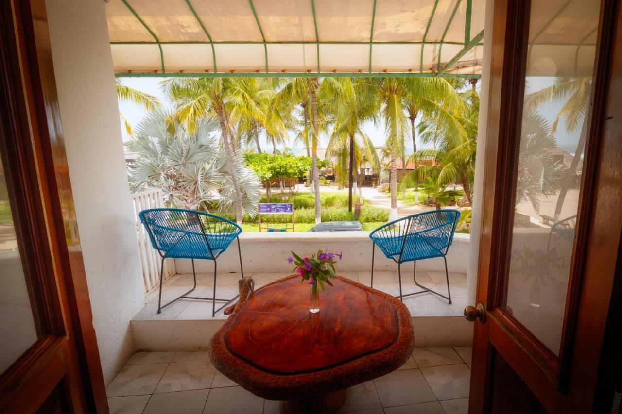 Hotel Bungalows Acuario Пуэрто-Эскондидо Экстерьер фото
