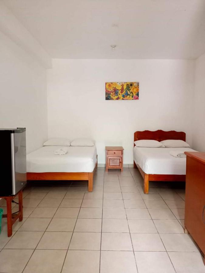 Hotel Bungalows Acuario Пуэрто-Эскондидо Экстерьер фото