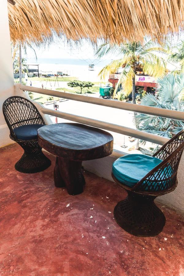 Hotel Bungalows Acuario Пуэрто-Эскондидо Экстерьер фото