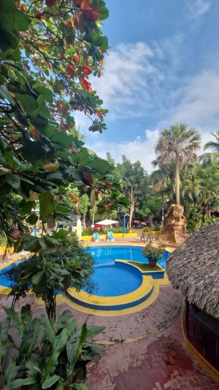 Hotel Bungalows Acuario Пуэрто-Эскондидо Экстерьер фото